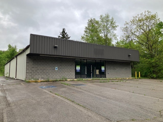 11180 Chardon Rd Building for Lease