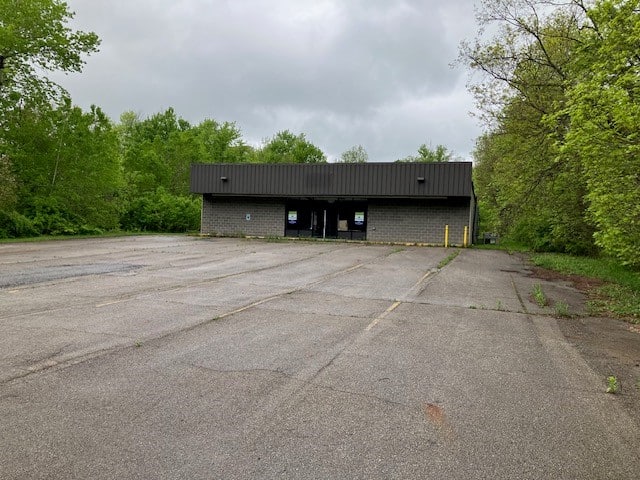 11180 Chardon Rd Building for Lease