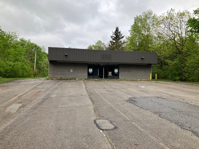11180 Chardon Rd Building for Lease